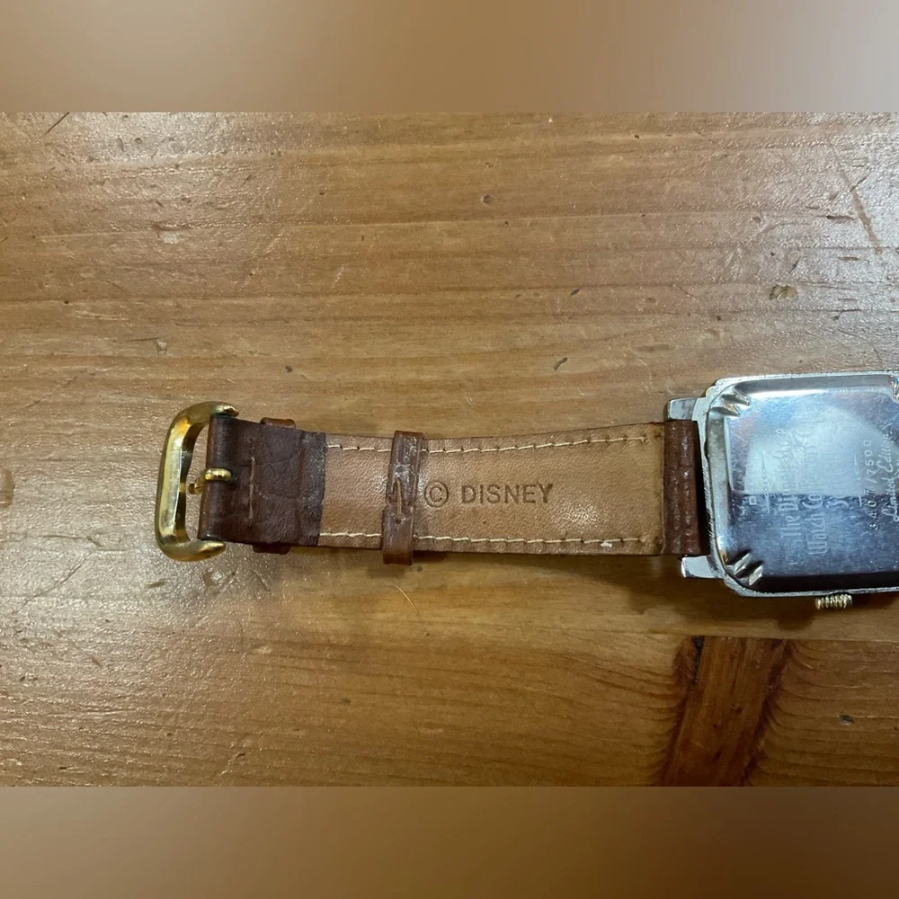 Fossil: Disney Lady and the Tramp Disney store watch club series 2 LE 3407/7500